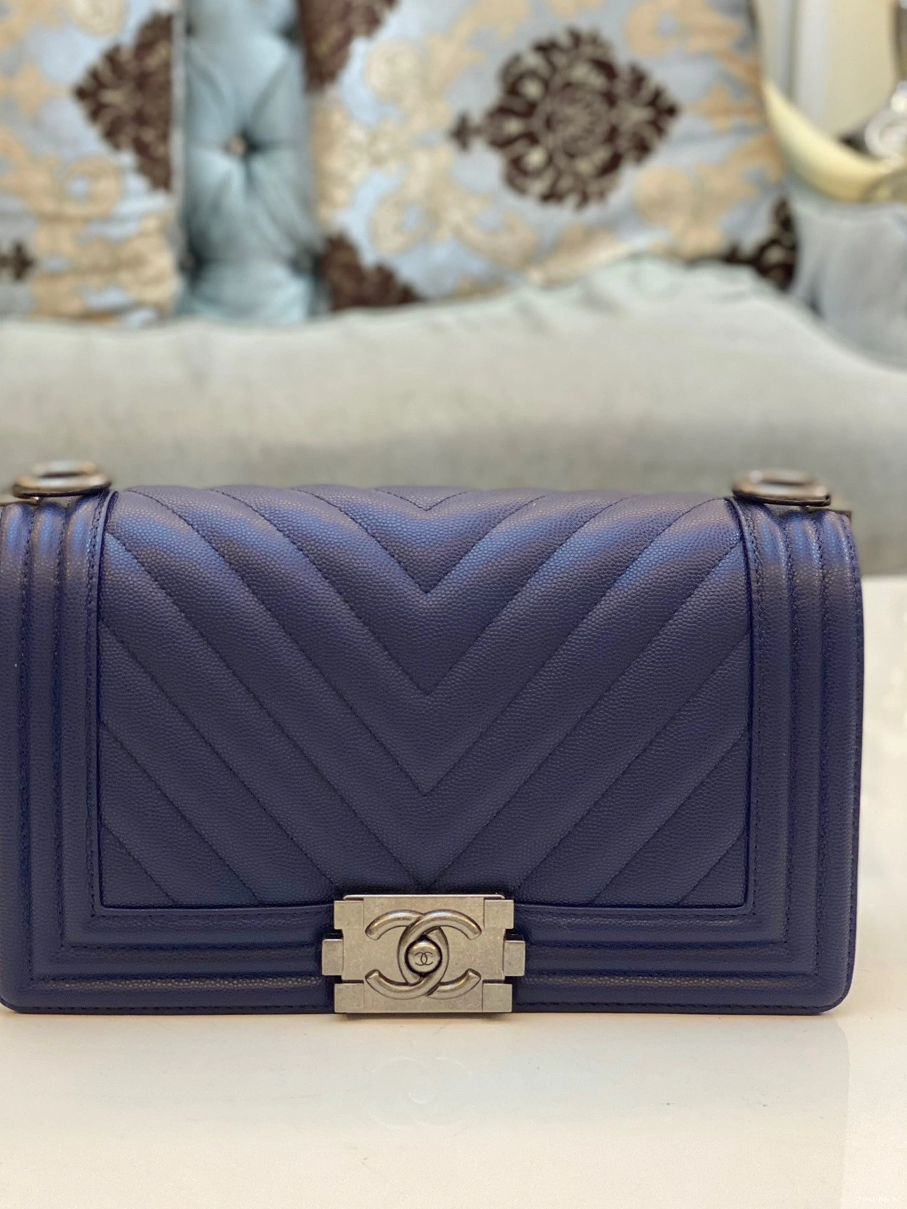 First Bag Ru CHANEL BOY BAG 25CM 0819